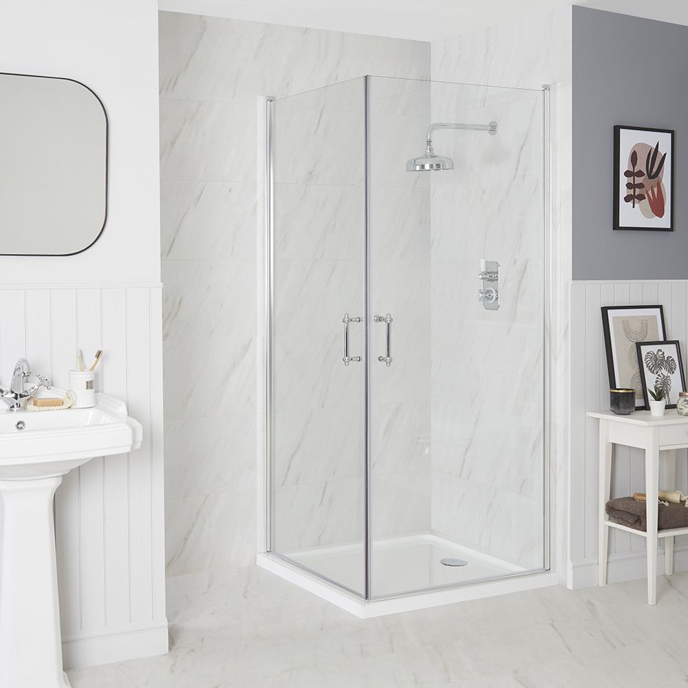 Corner shower unit with seat outlet