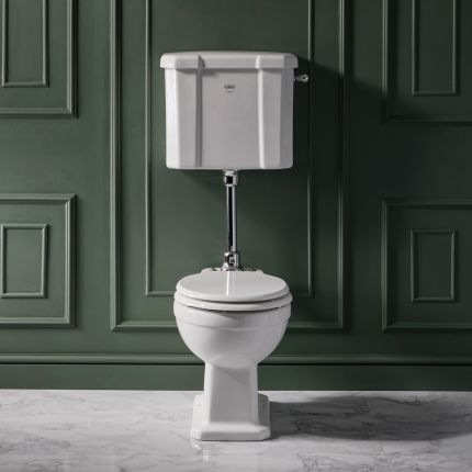 Milano Elizabeth - Traditional Low Level Toilet with Cistern and Soft Close Seat