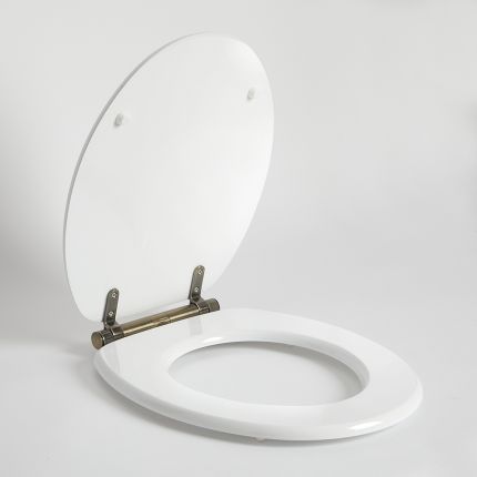 Milano Richmond - Traditional White Soft Close Toilet Seat with Brushed Gold Hinges