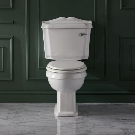 Milano Windsor - White Traditional Close Coupled Toilet with Cistern and Wooden Seat