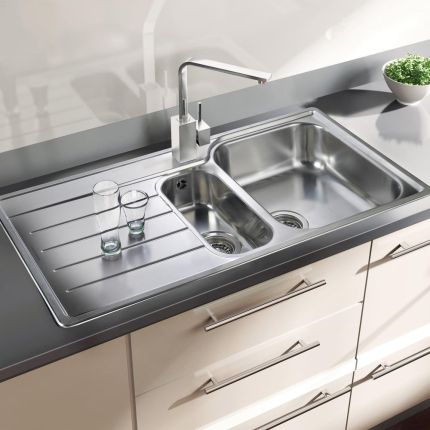 Rangemaster Oakland - 1.5 Bowl Stainless Steel Kitchen Sink - 985mm x 508mm - Choice of Hand
