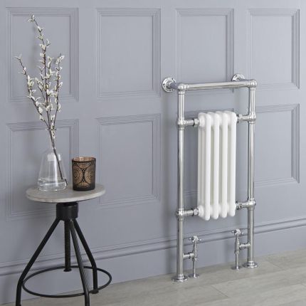 Milano Elizabeth - White and Chrome Traditional Heated Towel Rail - 930mm x 450mm