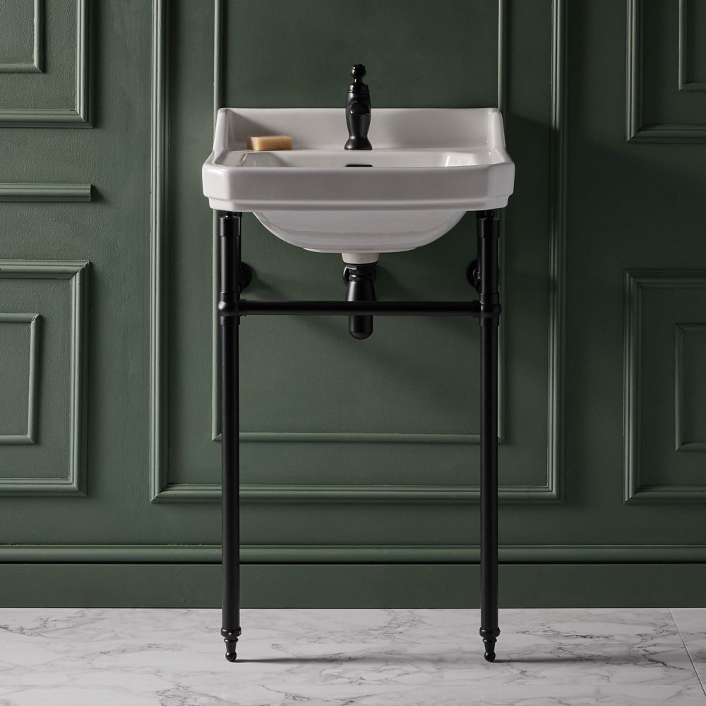 Milano Richmond - 560mm Traditional Basin and Black Washstand - (1 Tap-Hole)