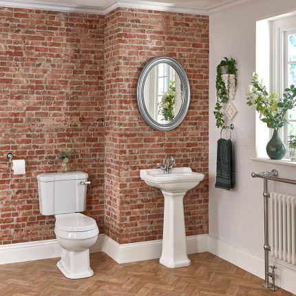 Milano Richmond - Traditional Close Coupled Toilet and Pedestal Basin Set