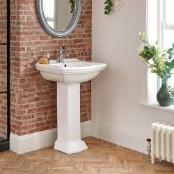 Milano Sandringham - Traditional 1 Tap-Hole Basin with Full Pedestal - 605mm