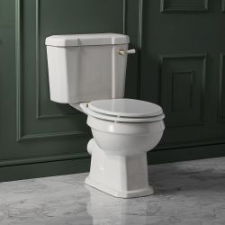 Milano Richmond - Traditional Close Coupled Toilet with Cistern and Seat - Choice of Finish and Seat